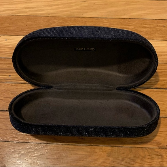 Tom ford Sunglass case with box and cleaning cloth - Picture 5 of 7